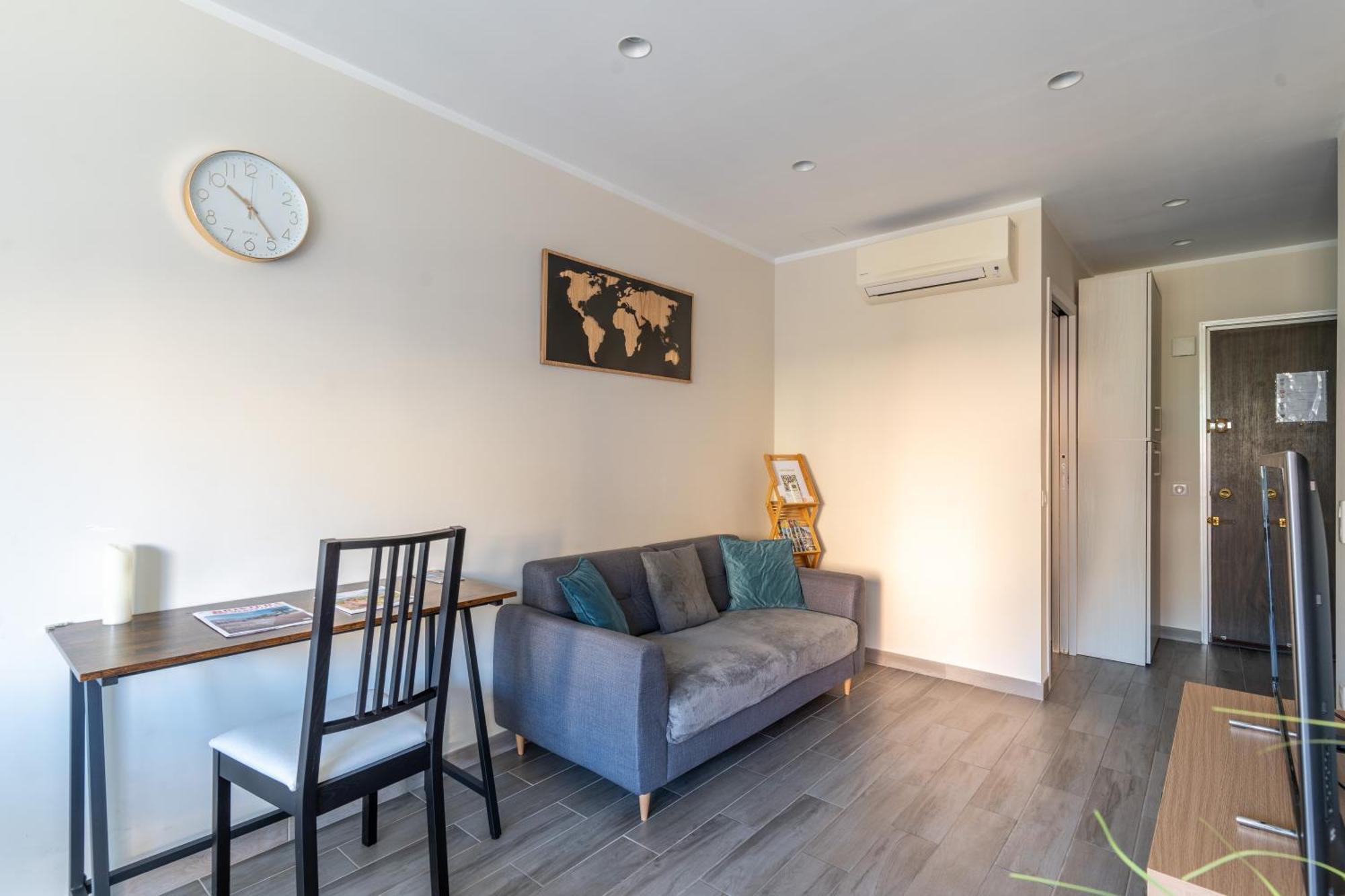 Fabuleux Appartement 2 Personnes Au Coeur De Menton, Climatise Et Proche Gares Routiere Et Sncf Bagian luar foto
