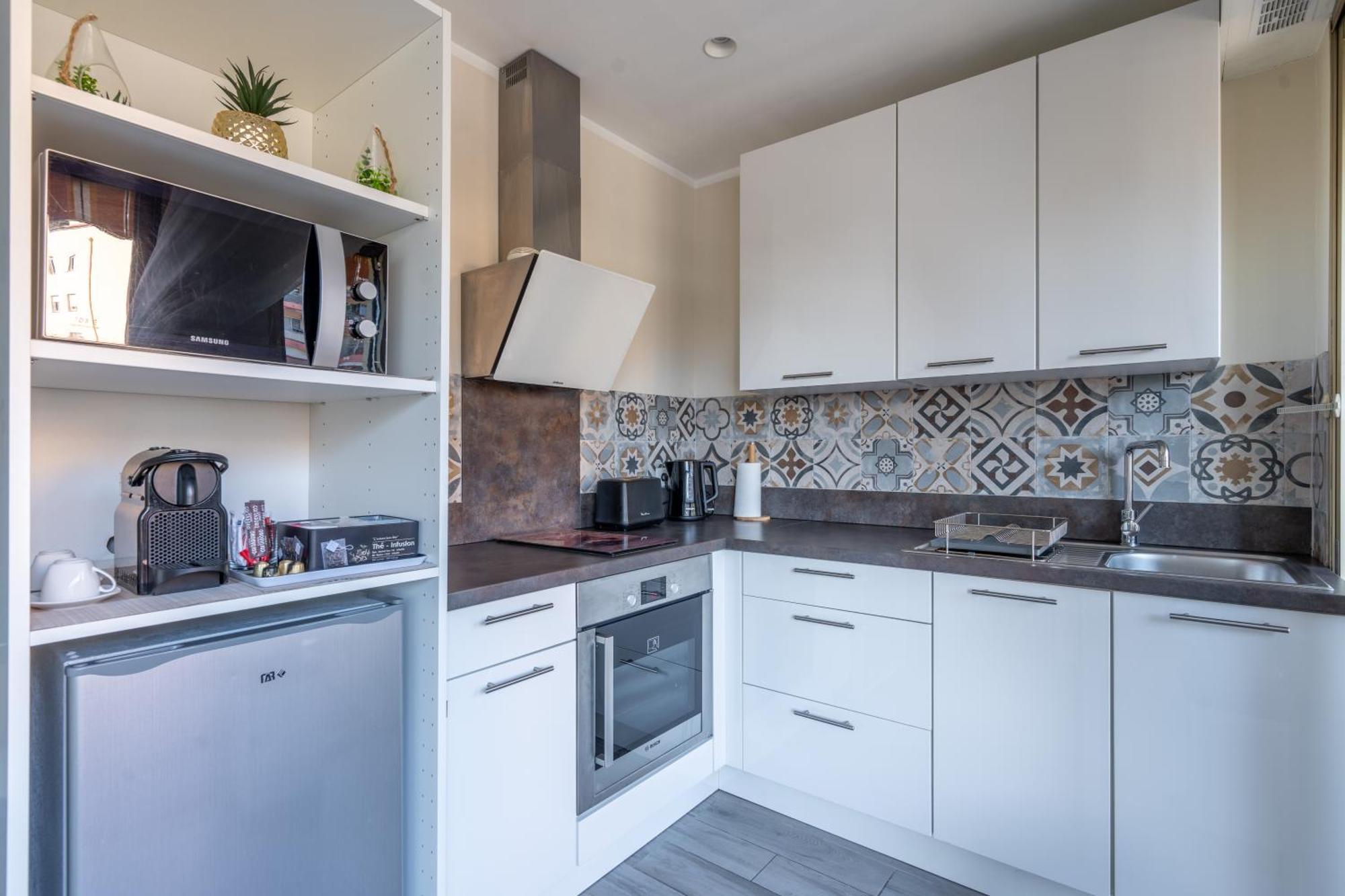 Fabuleux Appartement 2 Personnes Au Coeur De Menton, Climatise Et Proche Gares Routiere Et Sncf Bagian luar foto
