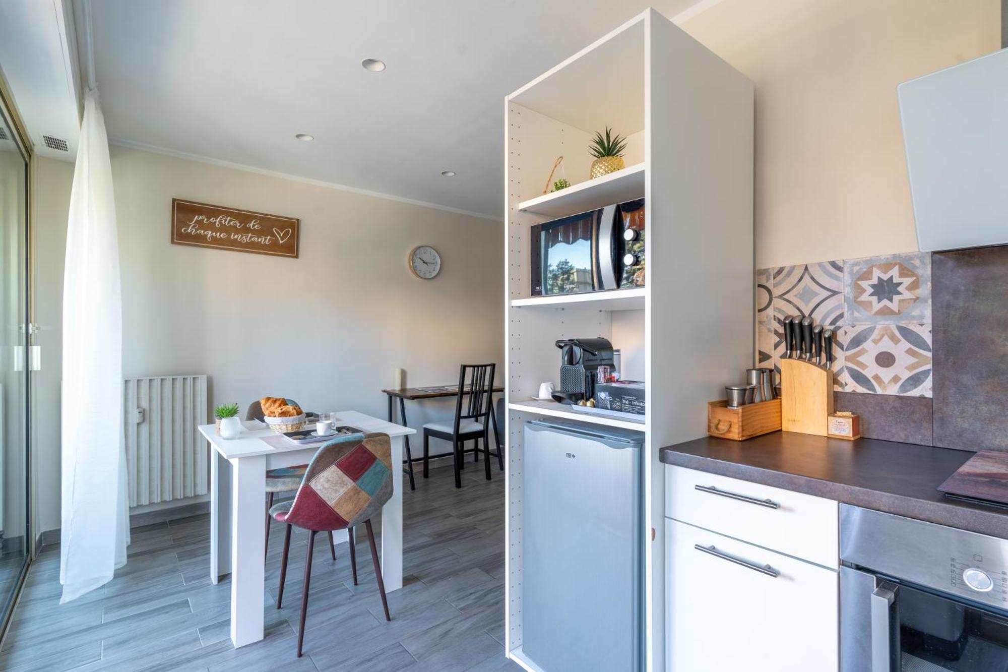 Fabuleux Appartement 2 Personnes Au Coeur De Menton, Climatise Et Proche Gares Routiere Et Sncf Bagian luar foto